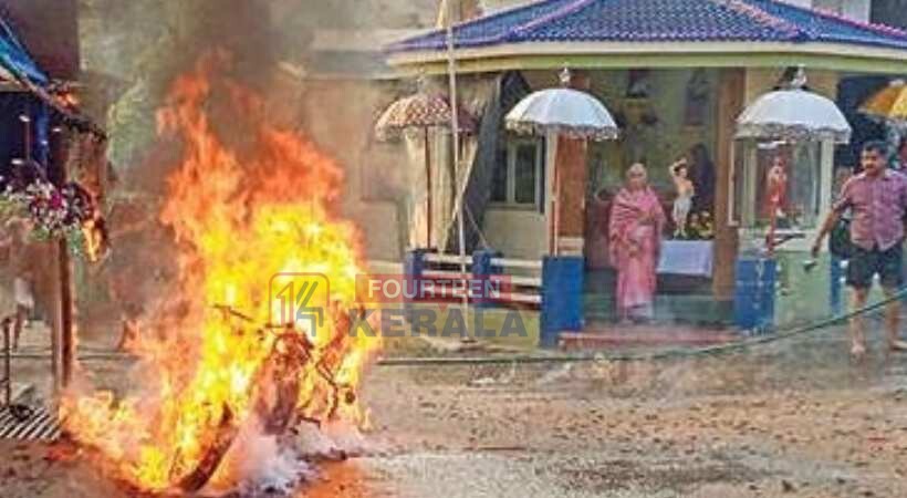പള്ളി പെരുന്നാളിനിടെ പൊട്ടിച്ച പടക്കം വീണ് ബൈക്കിന് തീപിടിച്ചു; ചികിത്സയിലായിരുന്ന യുവാവ് മരിച്ചു 1