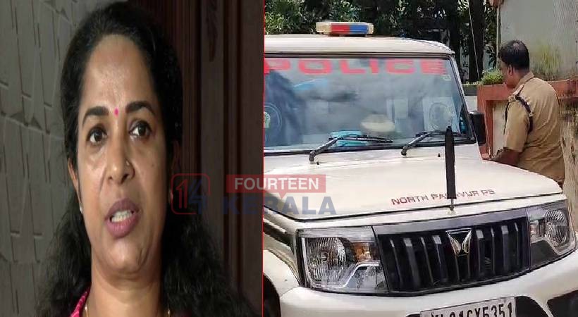 കെ ജെ ഷൈൻ നൽകിയ അധിക്ഷേപ പരാതി; കോൺഗ്രസ് നേതാവിന്റെ വീട്ടിൽ പൊലീസ് പരിശോധന, മൊബൈൽ പിടിച്ചെടുത്തു 1