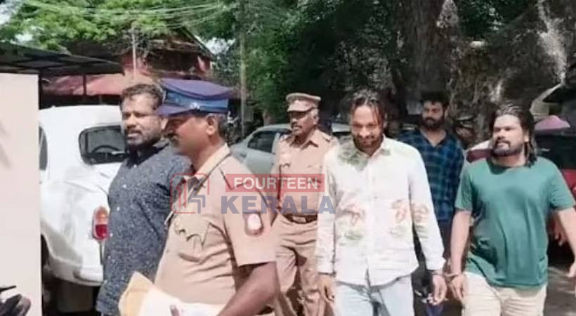 കാഞ്ചീപുരത്ത് വൻ കവർച്ച; 4.5 കോടി കവർന്ന അഞ്ച് മലയാളികൾ അറസ്റ്റിൽ 1