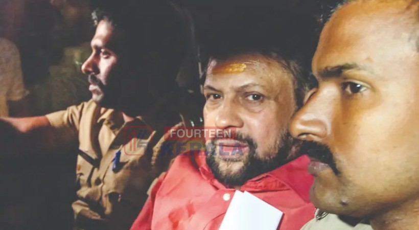 ദ്വാരപാലക ശില്പ കേസിൽ തന്ത്രി കണ്ഠരര് രാജീവരുടെ അറസ്റ്റ് രേഖപ്പെടുത്താൻ വിജിലൻസ് കോടതി അനുമതി 1
