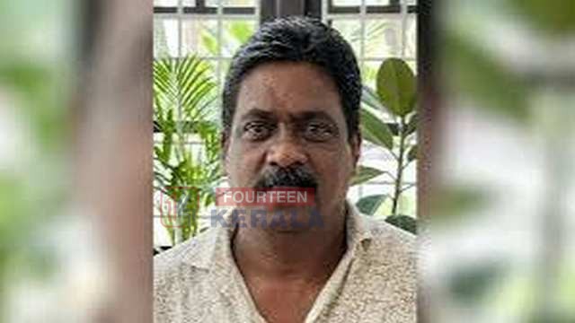 എടിഎം കൗണ്ടറിന്റെ ചില്ല് ദേഹത്ത് വീണ് ബാങ്ക് ജീവനക്കാരൻ മരിച്ചു 1