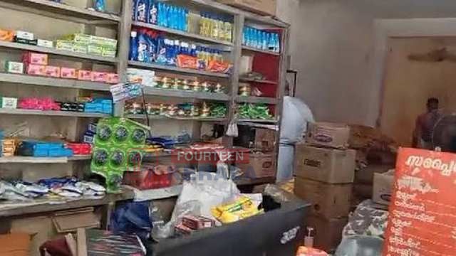 കോഴിക്കോട് അരൂരിലെ മാവേലി സ്റ്റോറില് ജീവനക്കാരിക്ക് പാമ്പുകടിയേറ്റു; രണ്ടാഴ്ചയ്ക്കിടെ രണ്ടാമത്തെ സംഭവം 1
