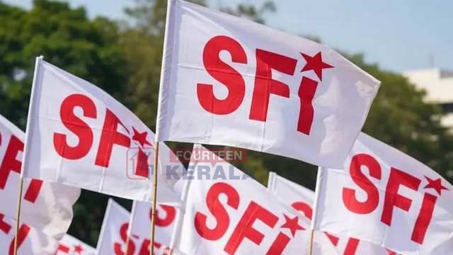വൈദ്യുതി നിയന്ത്രണം തുടർച്ചയായ അഞ്ചാം ദിനം; സെക്രട്ടറിയേറ്റിന് മുന്നിൽ മെഴുകുതിരി കത്തിച്ച് പ്രതിഷേധിച്ച് SFI 1