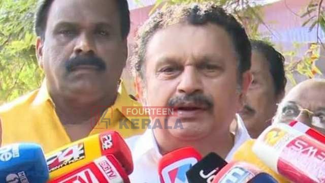 പൊതിച്ചോർ വിവാദം: 'അന്നം മുടക്കിയതല്ല, കൈയ്യേറ്റക്കാരെ ഒഴിപ്പിച്ചതാണ്'; തീരുമാനത്തിൽ ഉറച്ച് മന്ത്രി കെ. മുരളീധരൻ 1