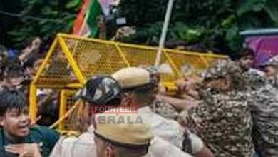 തലസ്ഥാനം സംഘര്ഷഭരിതം; സിജെപി സമരപ്പന്തല് പൊളിച്ച് നീക്കി പൊലീസ്, പ്രതിഷേധക്കാരെ പൂർണമായും ഒഴിപ്പിച്ചു 3
