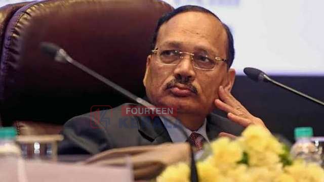 പാറ്റ' എന്ന് വിളിച്ചത് വ്യാജ നിയമ ബിരുദധാരികളെ, രാജ്യത്തെ യുവാക്കളെയല്ല': ചീഫ് ജസ്റ്റിസ് സൂര്യകാന്ത് 1