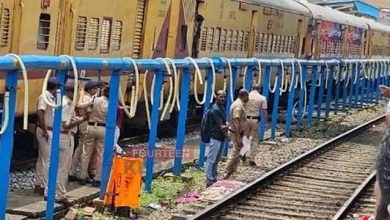 കോഴിക്കോട് സ്റ്റേഷനിൽ വൻ നാടകം; ട്രാക്കിൽ മൃതദേഹം കിടക്കുന്നതിനാൽ കോയമ്പത്തൂർ - മംഗലാപുരം എക്സ്പ്രസ് പിടിച്ചിട്ടു 3