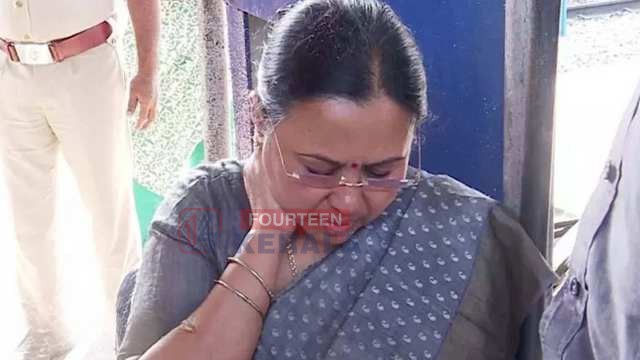 മുൻമന്ത്രി വീണാ ജോര്ജിനെ കെഎസ്യു പ്രവര്ത്തകര് ആക്രമിക്കാന് ശ്രമിച്ചെന്ന കേസ്; പ്രത്യേക അന്വേഷണ സംഘത്തെ രൂപീകരിച്ചു 1