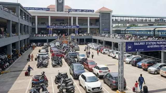 റെയിൽവേ സ്റ്റേഷനുകളിലെ വാഹന പാർക്കിംഗ്; ജിഎസ്ടി വകുപ്പ് കണ്ടെത്തിയത് 7.56 കോടിയുടെ നികുതിവെട്ടിപ്പ് 1