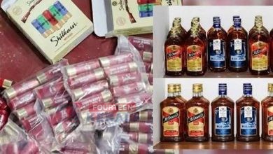 കോഴിക്കോട് താമരശ്ശേരിയിൽ അടച്ചിട്ട വീട്ടിൽ പരിശോധന; തോക്കിന്റെ 70 തിരകളും 63 കുപ്പി വിദേശമദ്യവും കണ്ടെത്തി 3