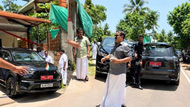 ഔദ്യോഗിക പരിപാടികൾക്കായി മന്ത്രി കെ എം ഷാജി സ്വകാര്യ ഇന്നോവ ഹൈക്രോസ് ഉപയോഗിച്ചെന്ന റിപ്പോർട്ടിൽ കൂടുതൽ ദൃശ്യങ്ങൾ പുറത്ത് 1