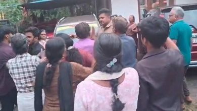 മരണവീട്ടിൽ കണ്ണീരല്ല പകരം കയ്യാങ്കളി; പണവും മൊബൈലും മോഷ്ടിച്ചെന്ന് ആരോപണം, നിരവധി പേർക്ക് പരിക്ക് 3